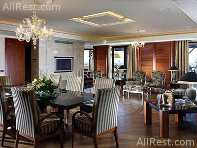 Four Seasons Hotel 14